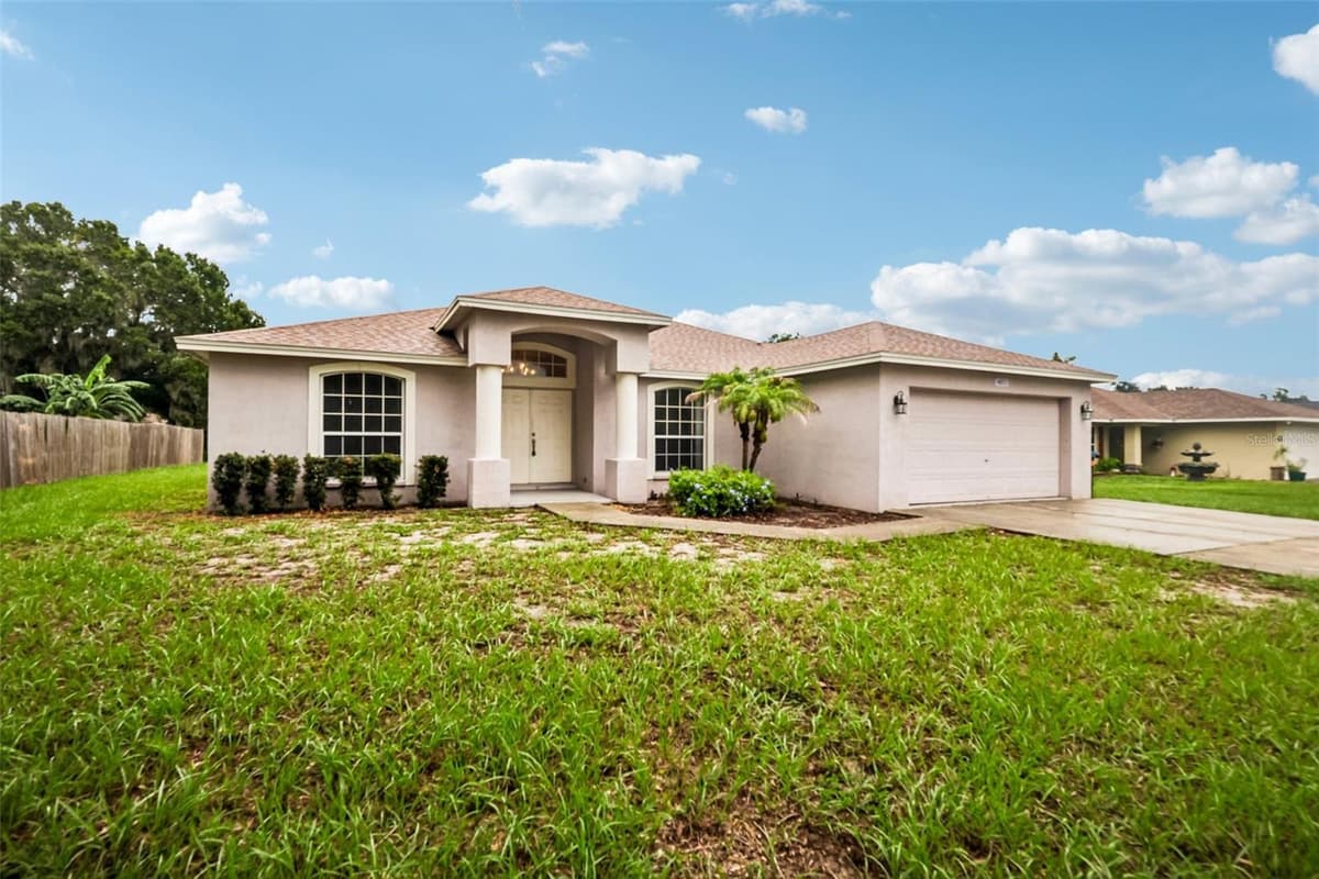 4871 CEDAR VIEW DRIVE — photo 3 of 51