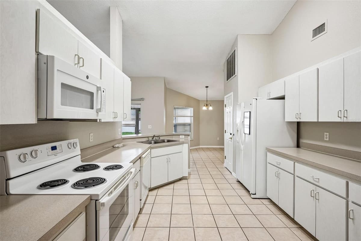 4871 CEDAR VIEW DRIVE — photo 17 of 51