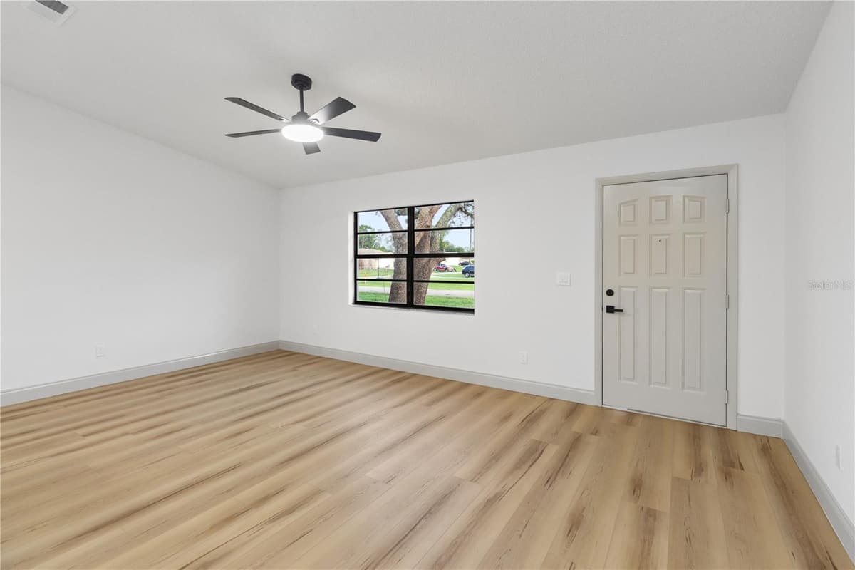 10341 CASPIAN STREET — photo 9 of 22