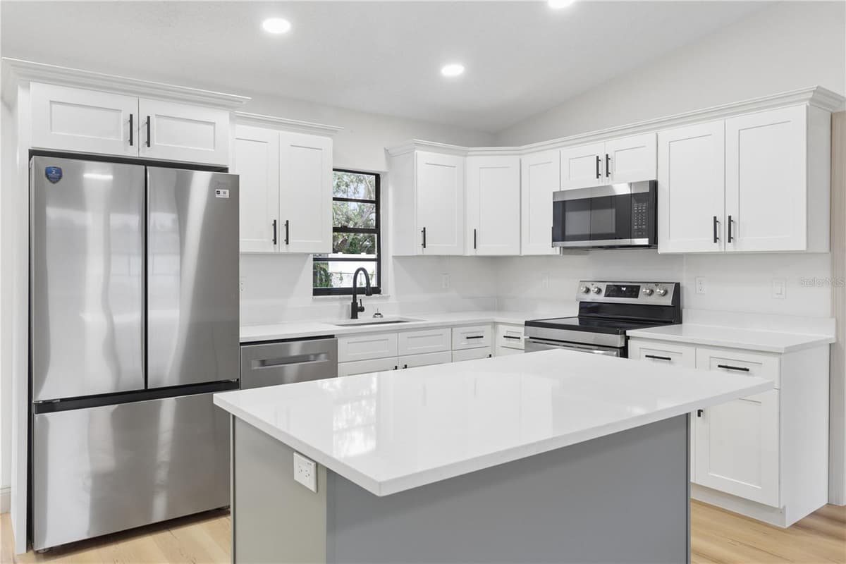 10341 CASPIAN STREET — photo 4 of 22