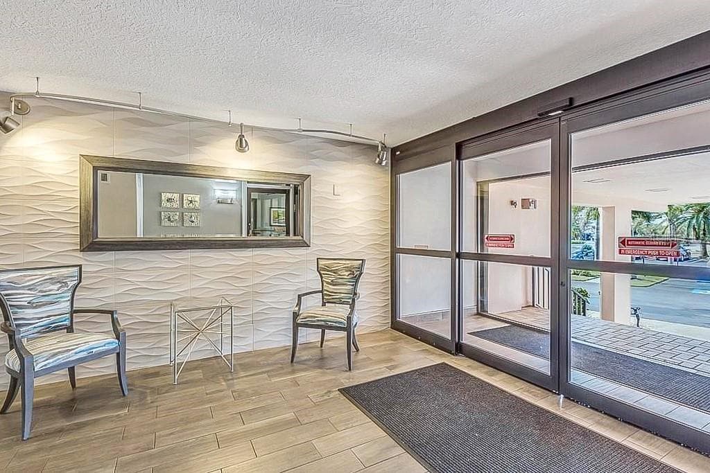 51 ISLAND WAY — photo 2 of 48