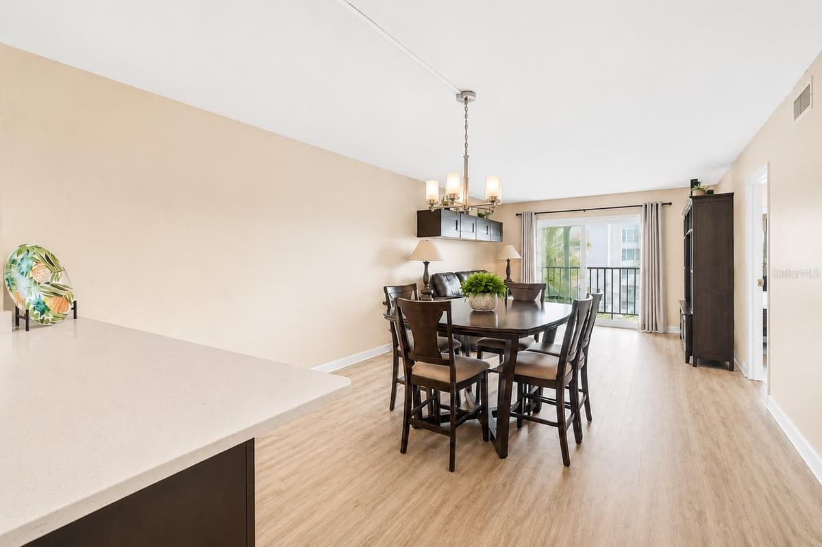 51 ISLAND WAY — photo 10 of 48