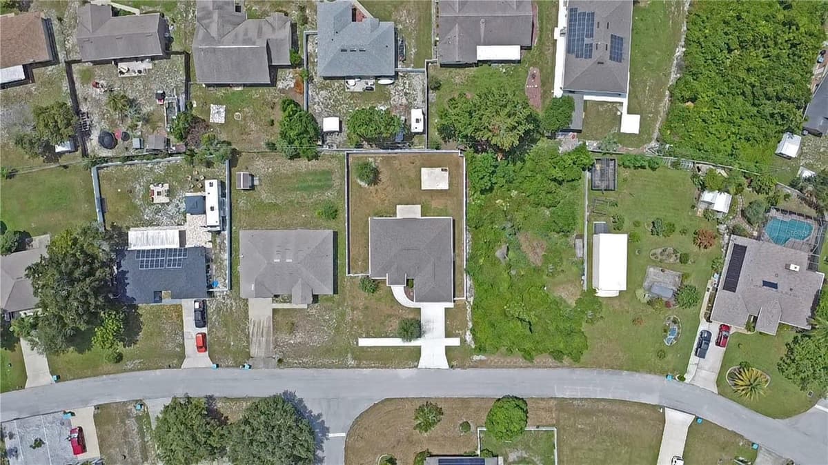 1433 LAMBERT STREET — photo 42 of 44