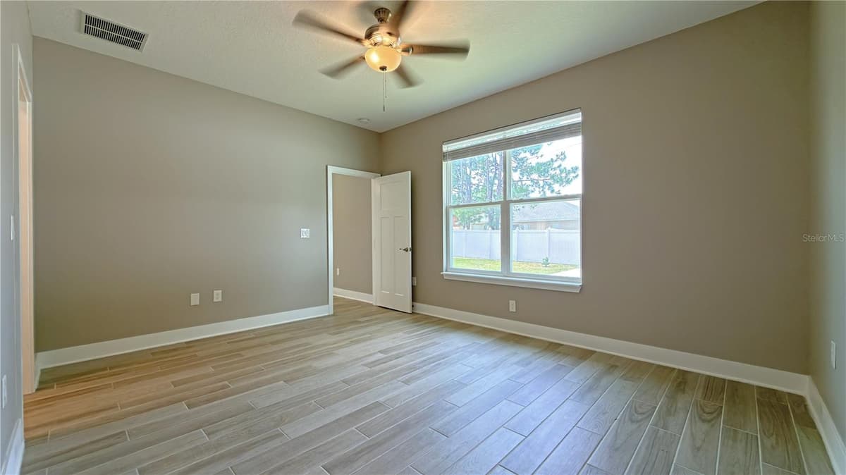 1433 LAMBERT STREET — photo 19 of 44