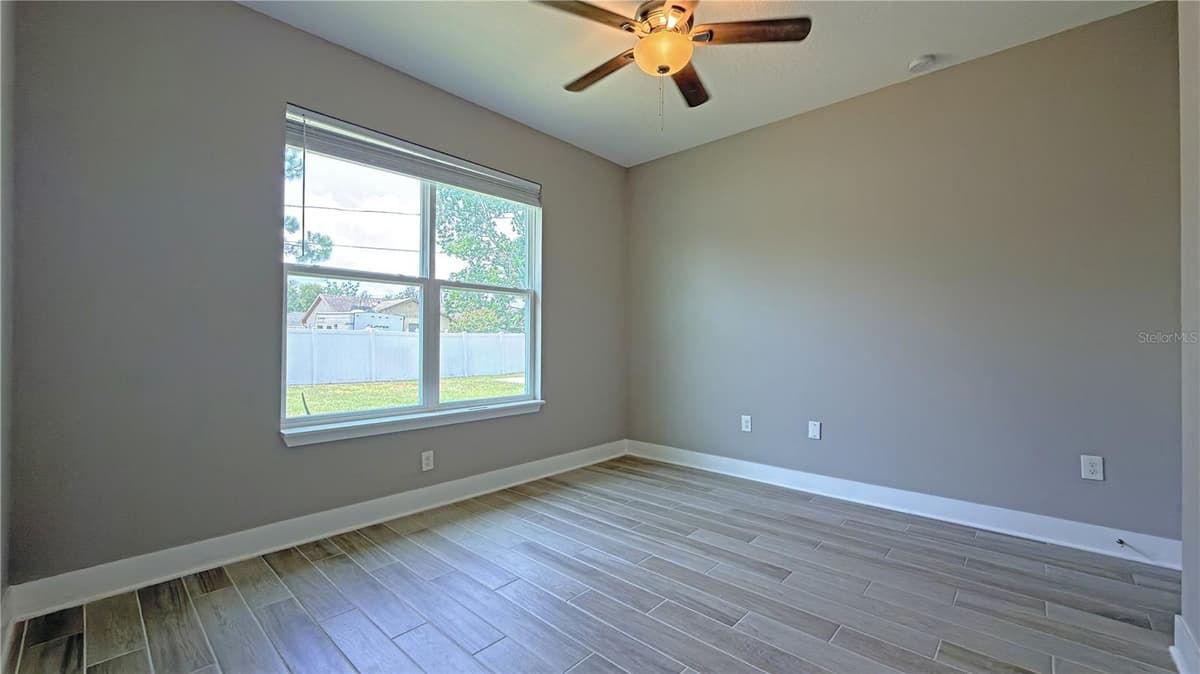 1433 LAMBERT STREET — photo 24 of 44