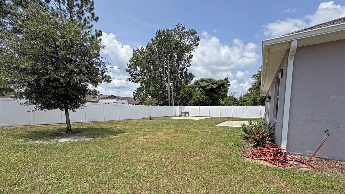 1433 LAMBERT STREET — photo 40 of 44