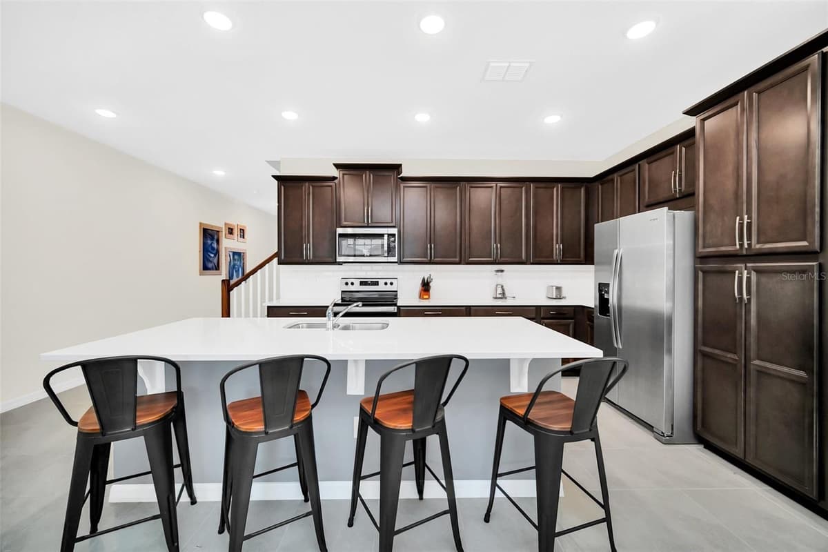 1672 TROPICAL PALMS CIRCLE — photo 8 of 46