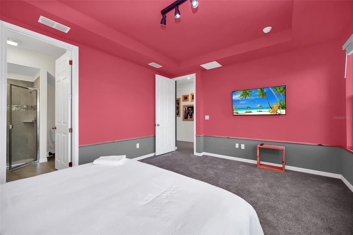 1672 TROPICAL PALMS CIRCLE — photo 23 of 46