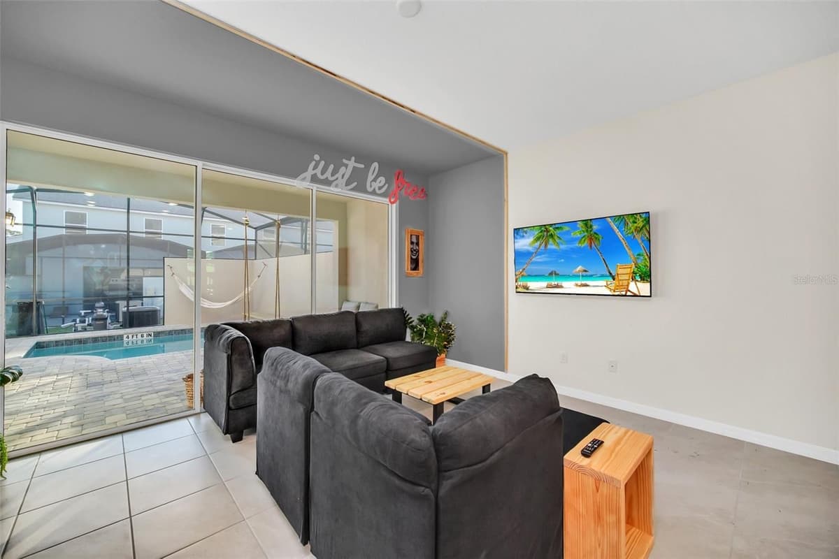 1672 TROPICAL PALMS CIRCLE — photo 12 of 46