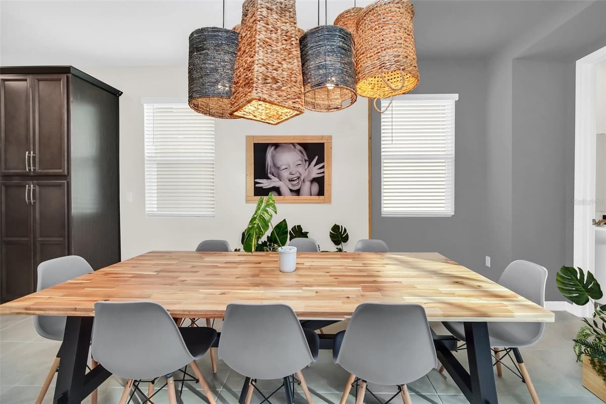 1672 TROPICAL PALMS CIRCLE — photo 17 of 46