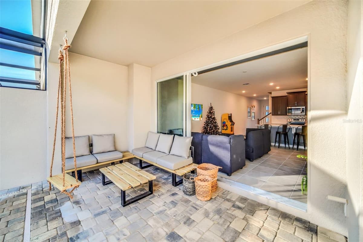1672 TROPICAL PALMS CIRCLE — photo 41 of 46