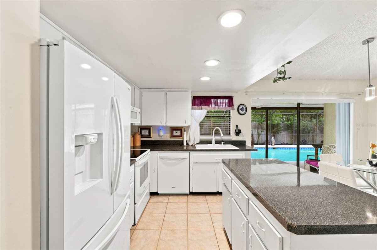 400 FAIRBANKS ROAD — photo 13 of 35