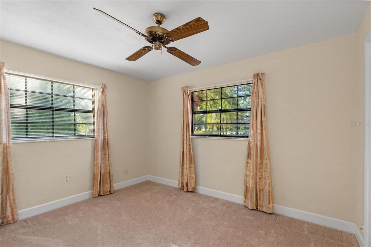 806 SPARROW AVENUE — photo 28 of 46