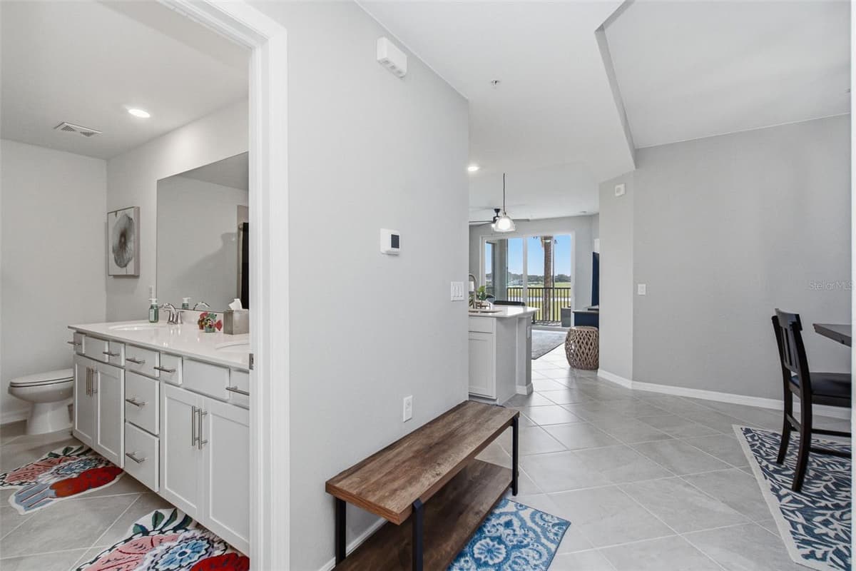 15275 GREEN ACRES AVENUE — photo 4 of 50