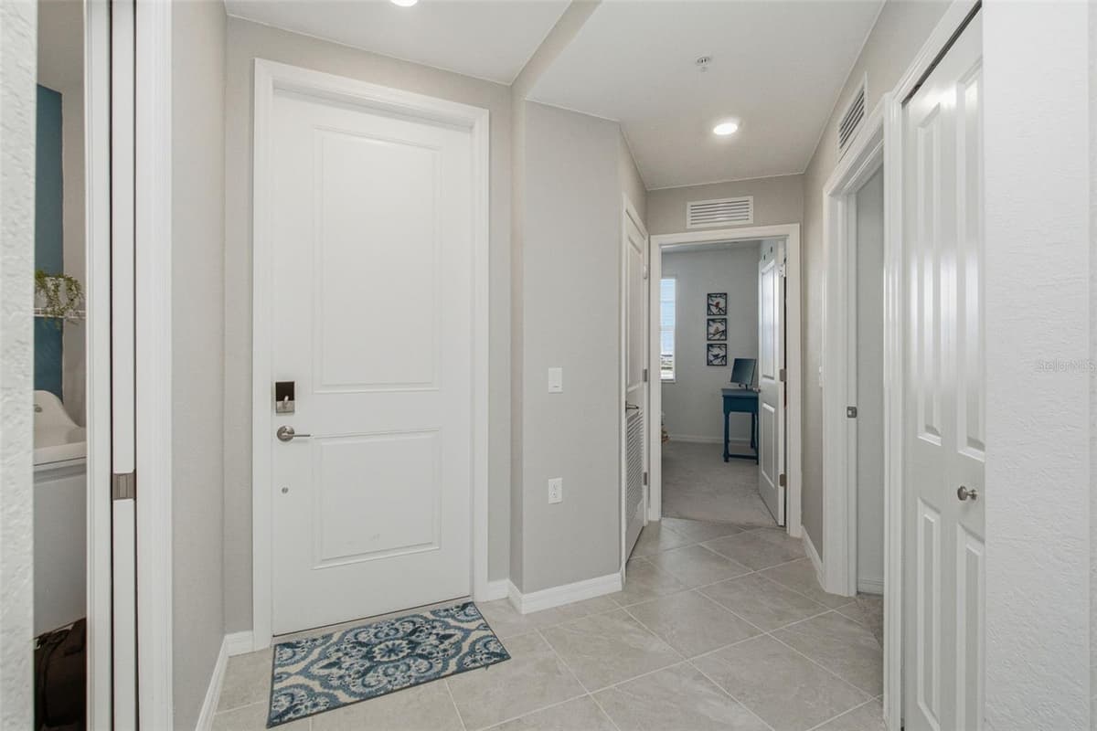 15275 GREEN ACRES AVENUE — photo 5 of 50