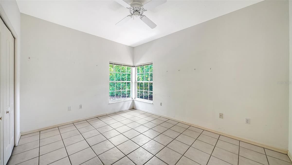 2929 SANDRINGHAM PLACE — photo 20 of 41