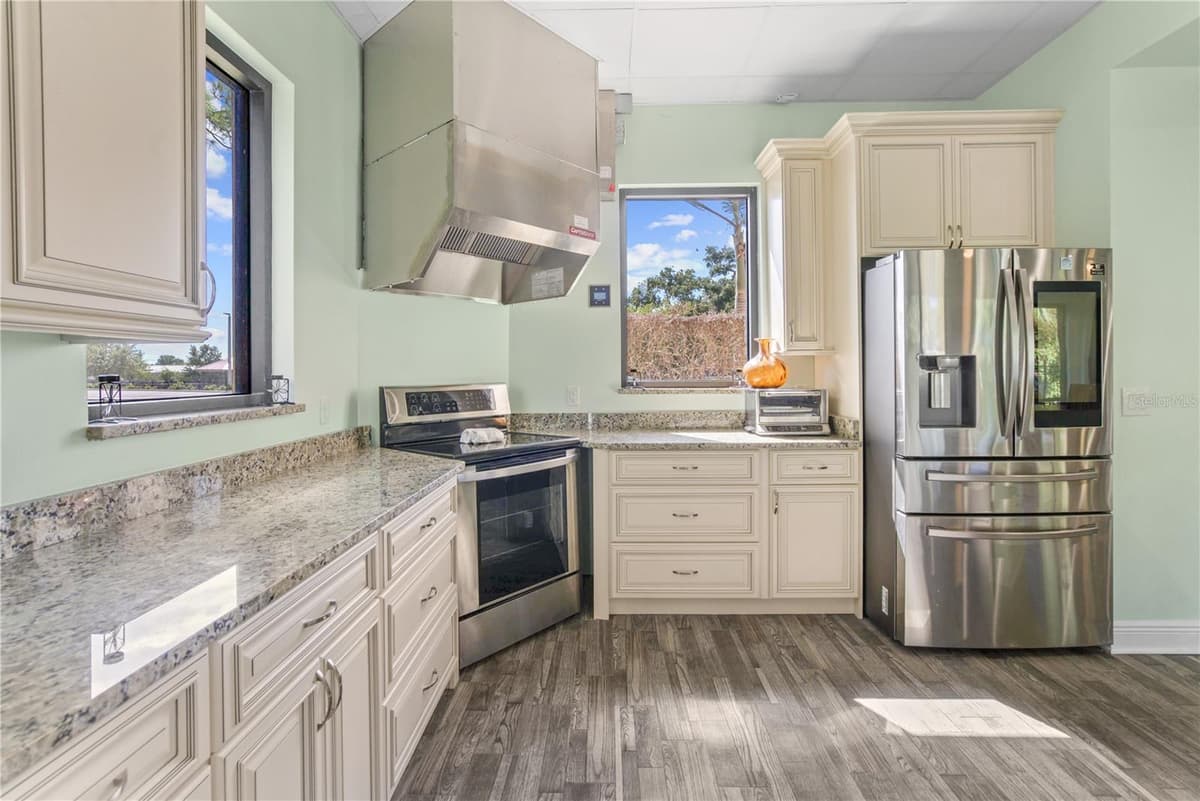 735 PILOT LANE — photo 38 of 50