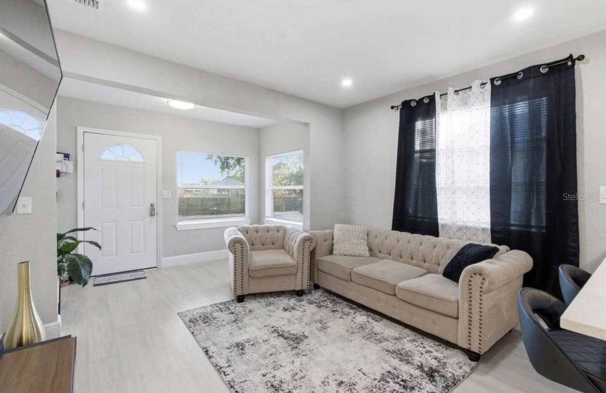 2717 CHERRY STREET — photo 4 of 19
