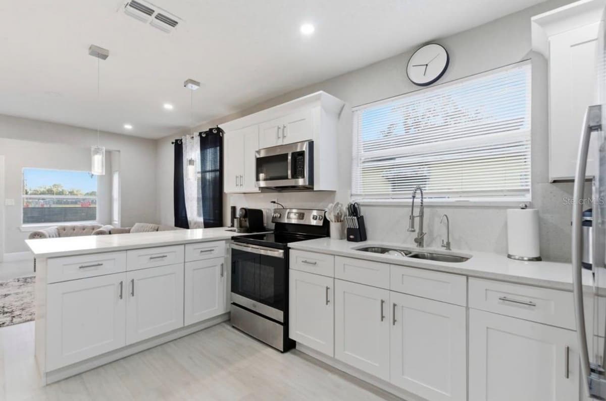 2717 CHERRY STREET — photo 8 of 19