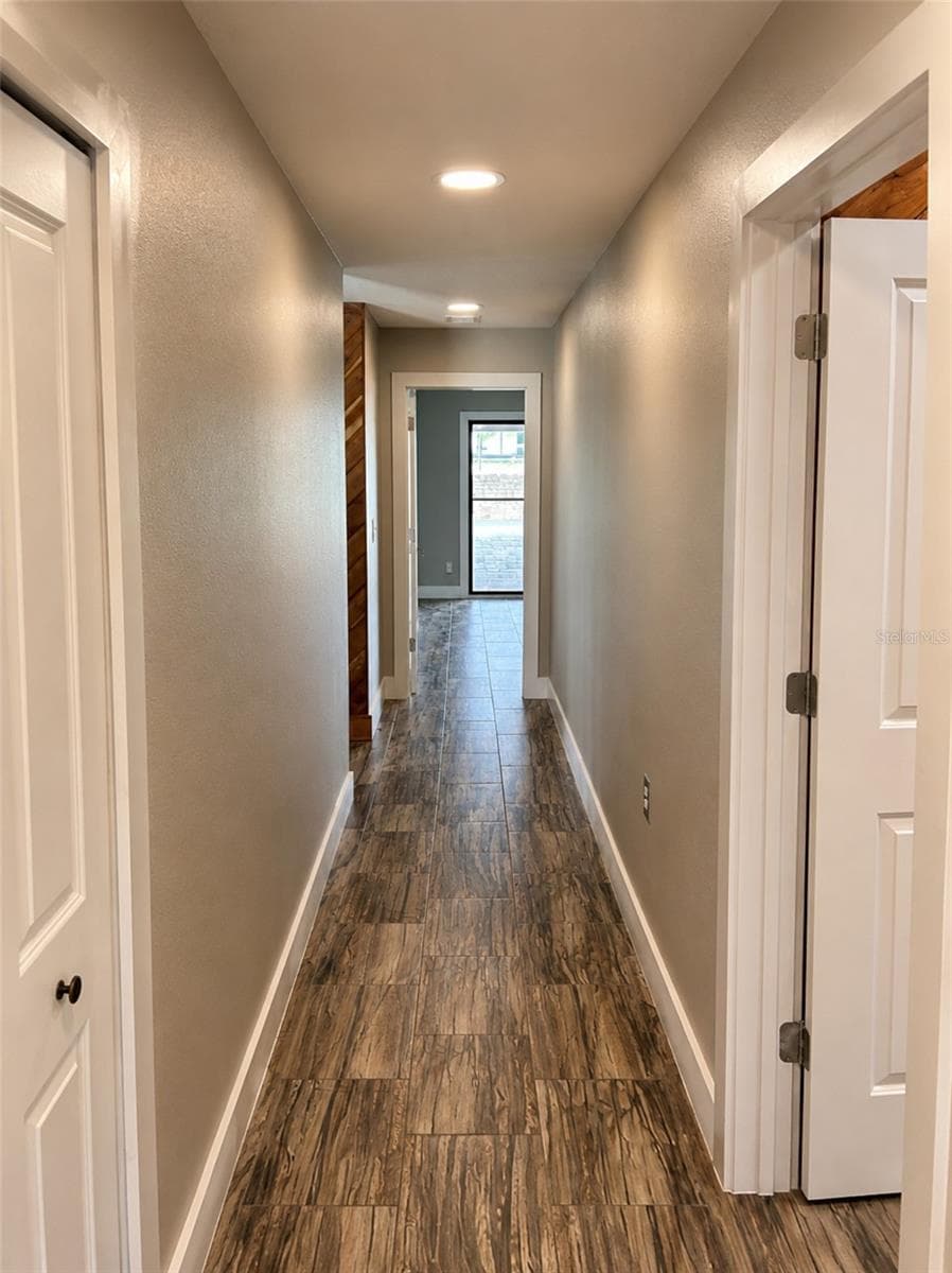 6820 COUNTY ROAD 561 — photo 12 of 38