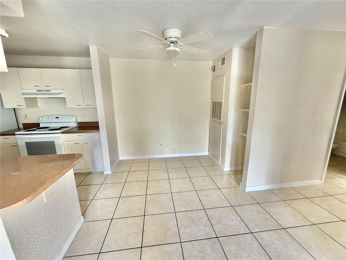2550 ALAFAYA TRAIL — photo 5 of 16