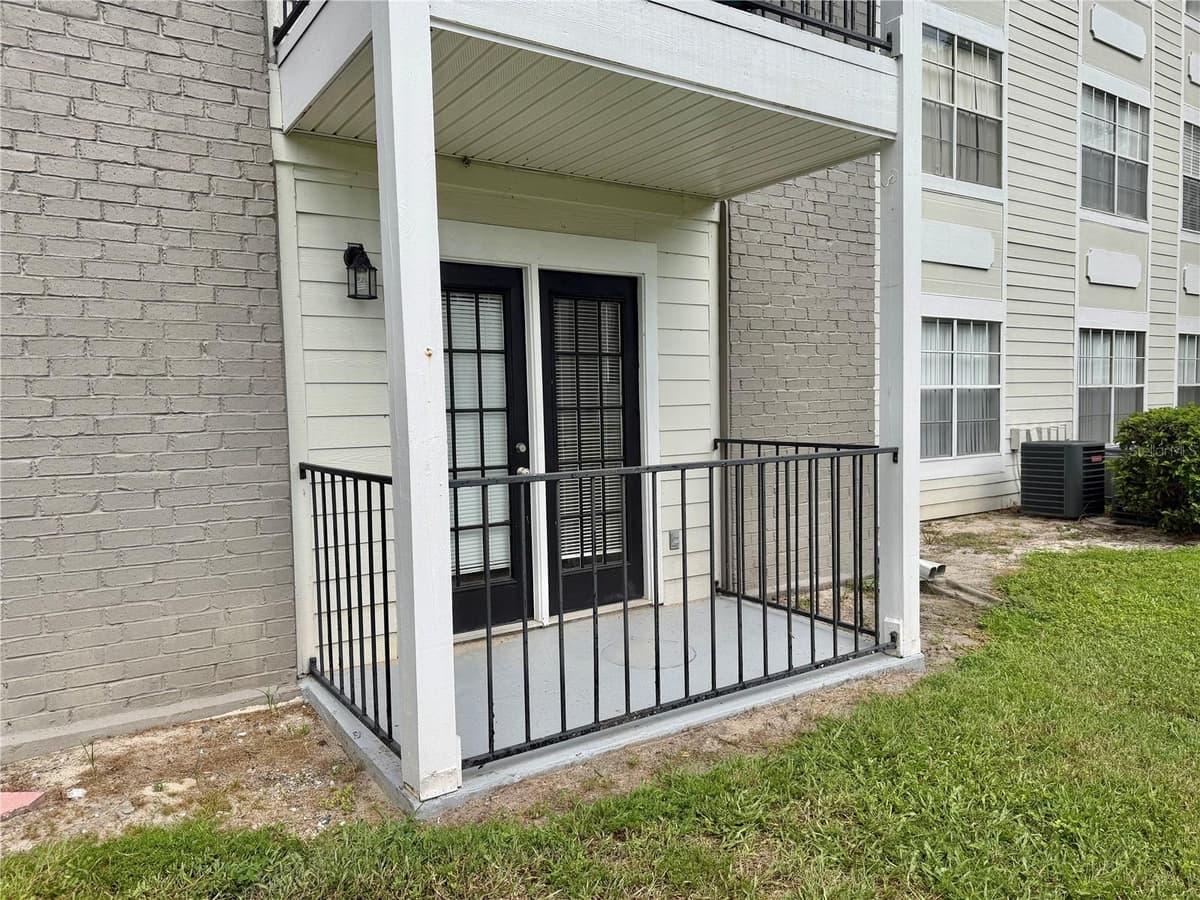 2550 ALAFAYA TRAIL — photo 11 of 16