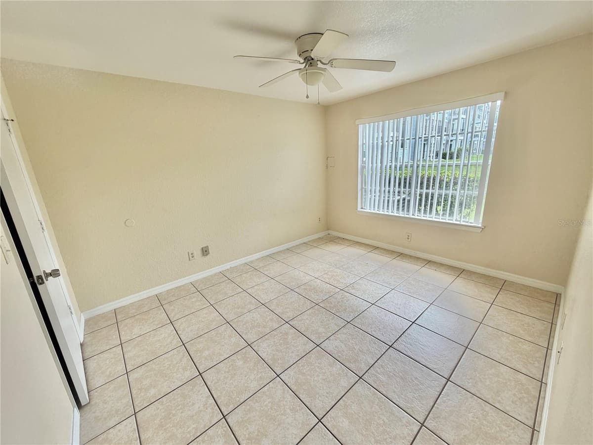 2550 ALAFAYA TRAIL — photo 9 of 16