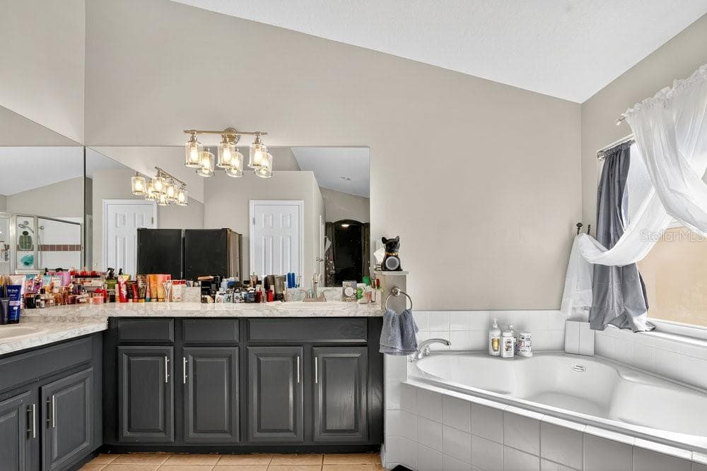 4806 CUMBRIAN LAKES DRIVE — photo 17 of 37