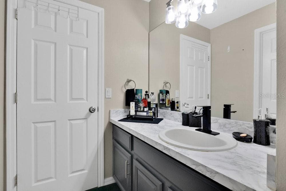 4806 CUMBRIAN LAKES DRIVE — photo 16 of 37
