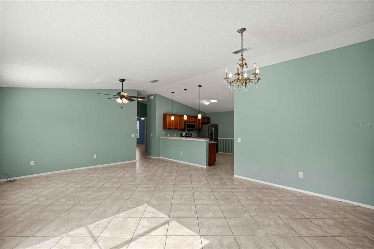 272 EMMALEE PLACE — photo 7 of 27