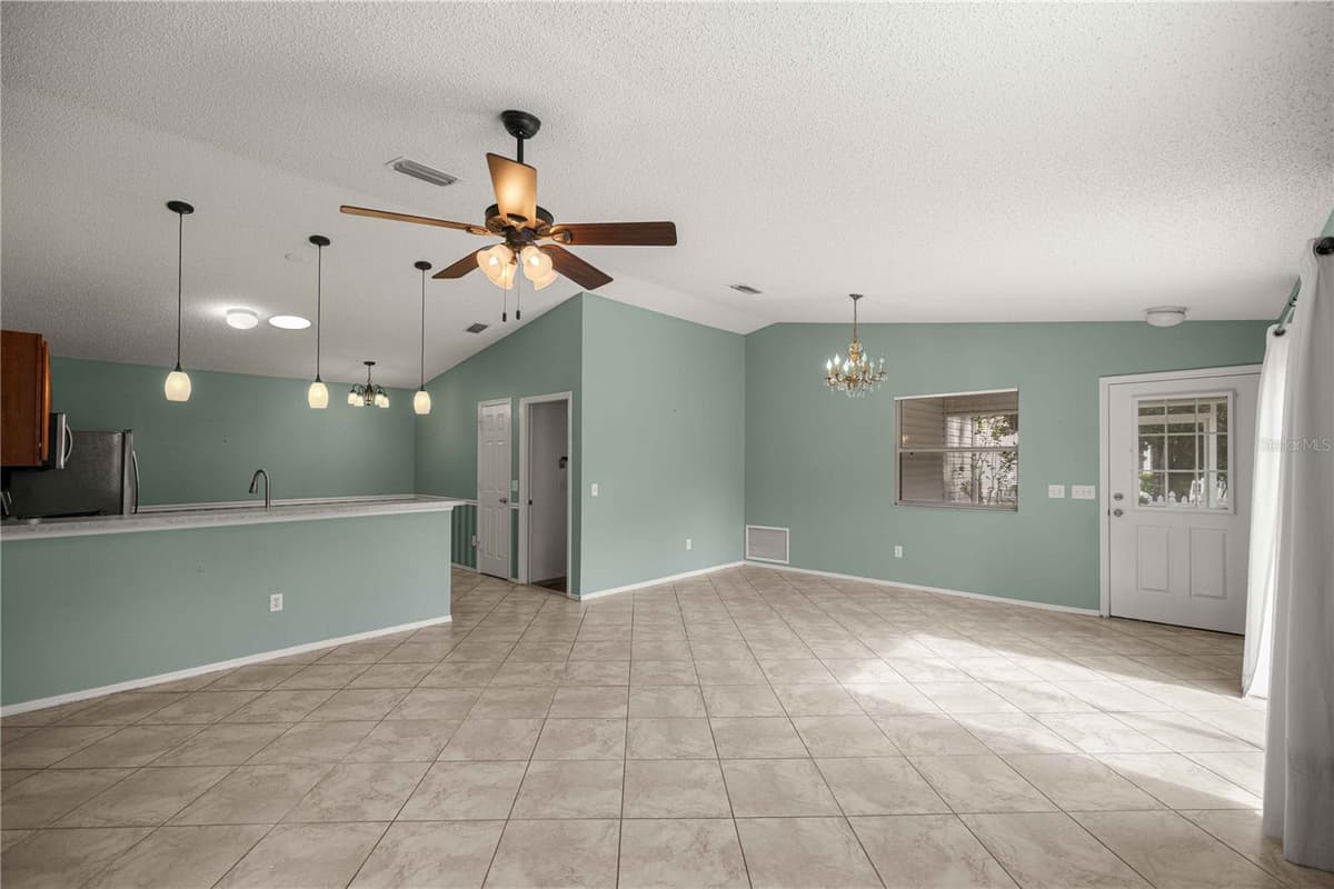 272 EMMALEE PLACE — photo 8 of 27