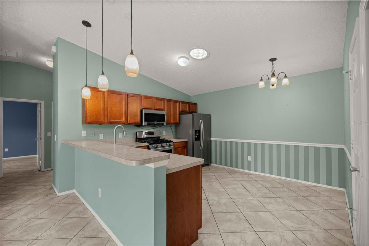 272 EMMALEE PLACE — photo 10 of 27