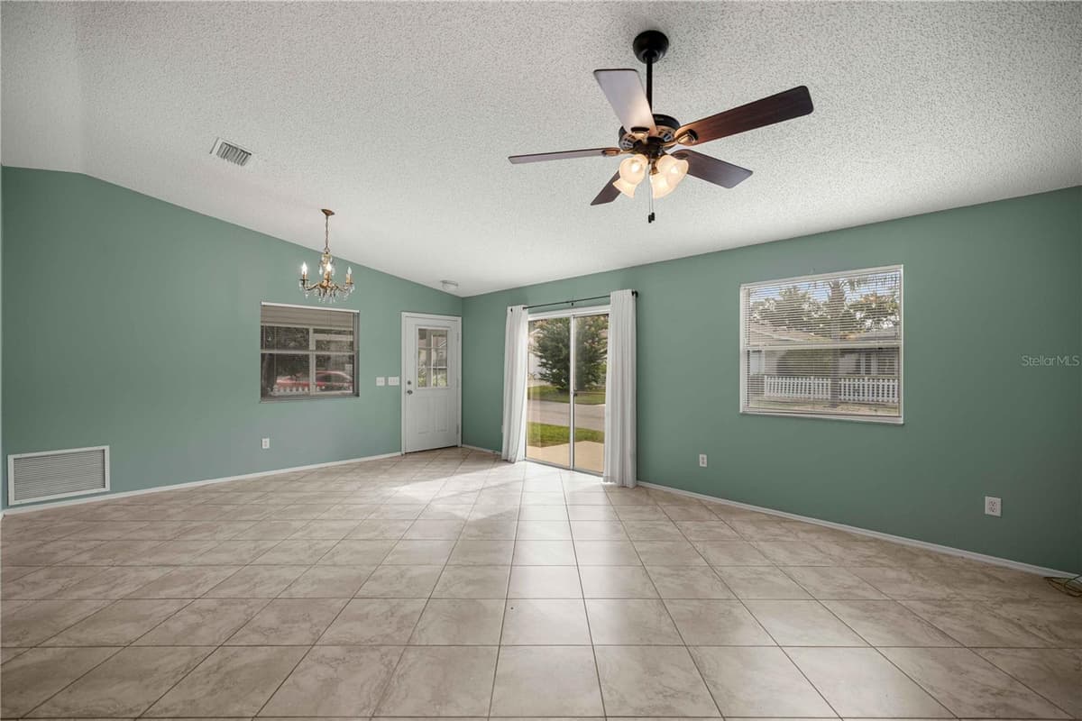 272 EMMALEE PLACE — photo 9 of 27