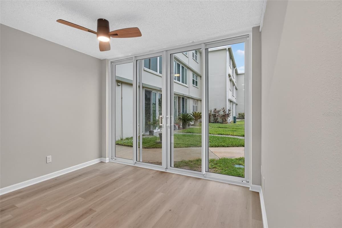 4885 1ST STREET — photo 10 of 22