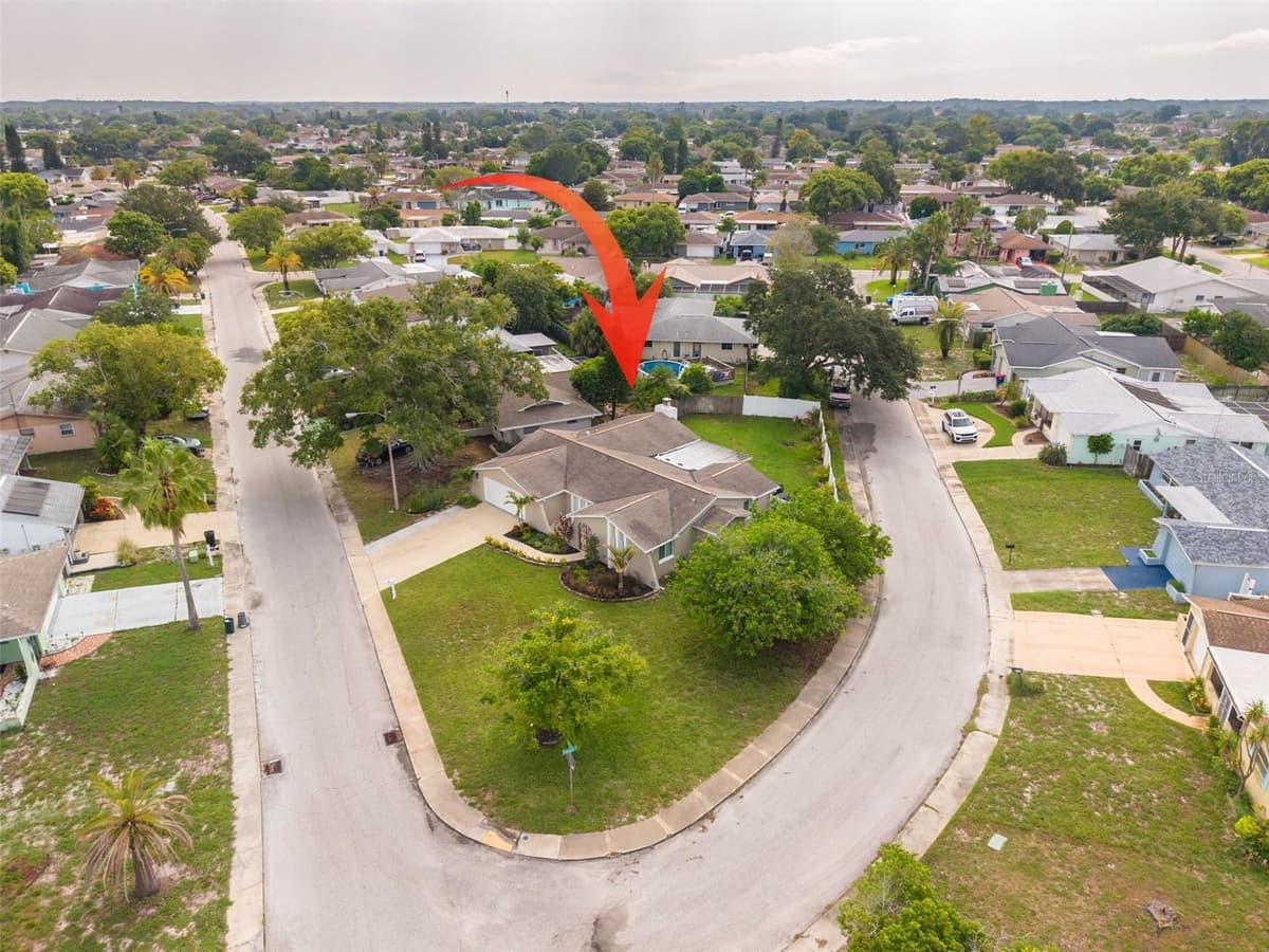 7312 VIENNA LANE — photo 4 of 39