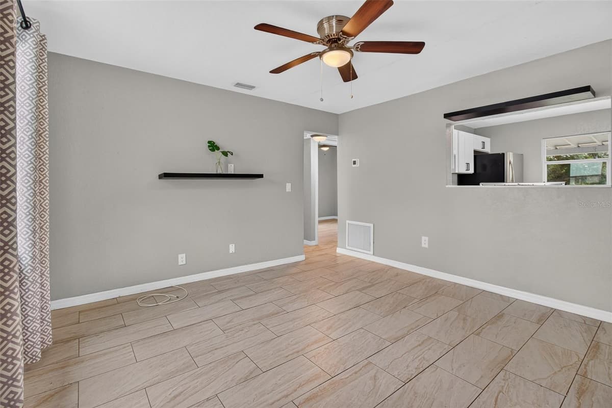 4529 73RD STREET — photo 2 of 22