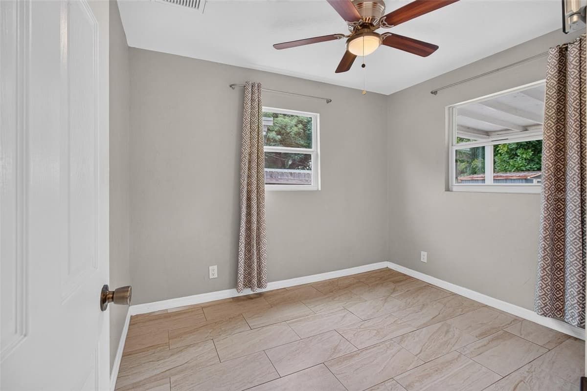4529 73RD STREET — photo 17 of 22