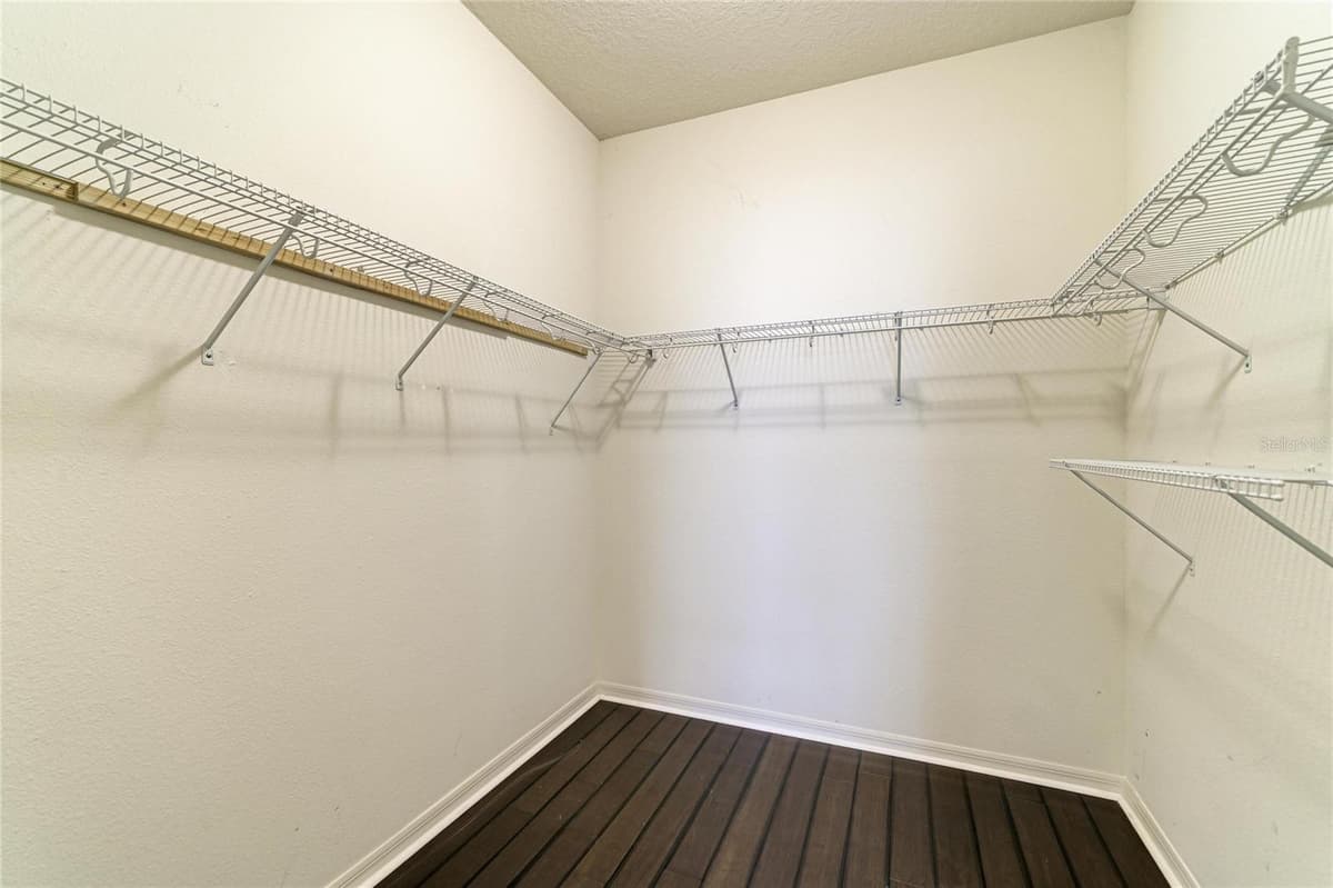 8920 39TH STREET CIRCLE — photo 17 of 35