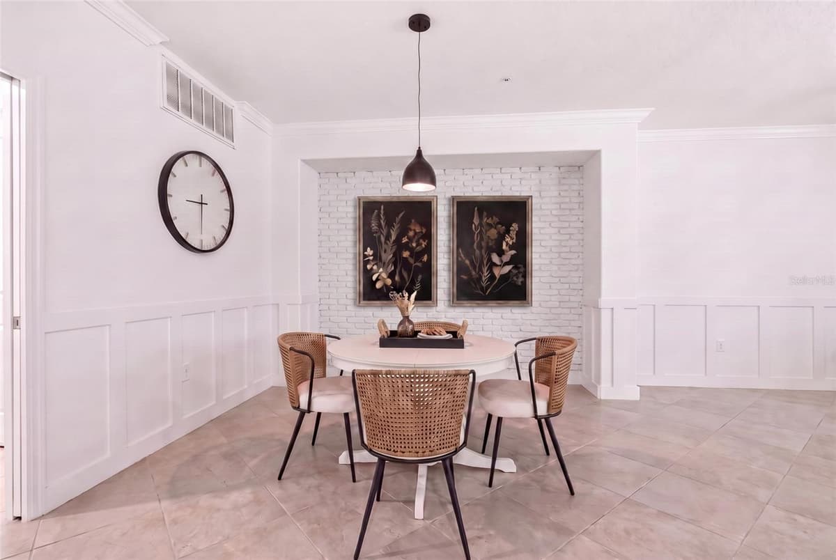 14680 SYCAMORE COURT — photo 15 of 65
