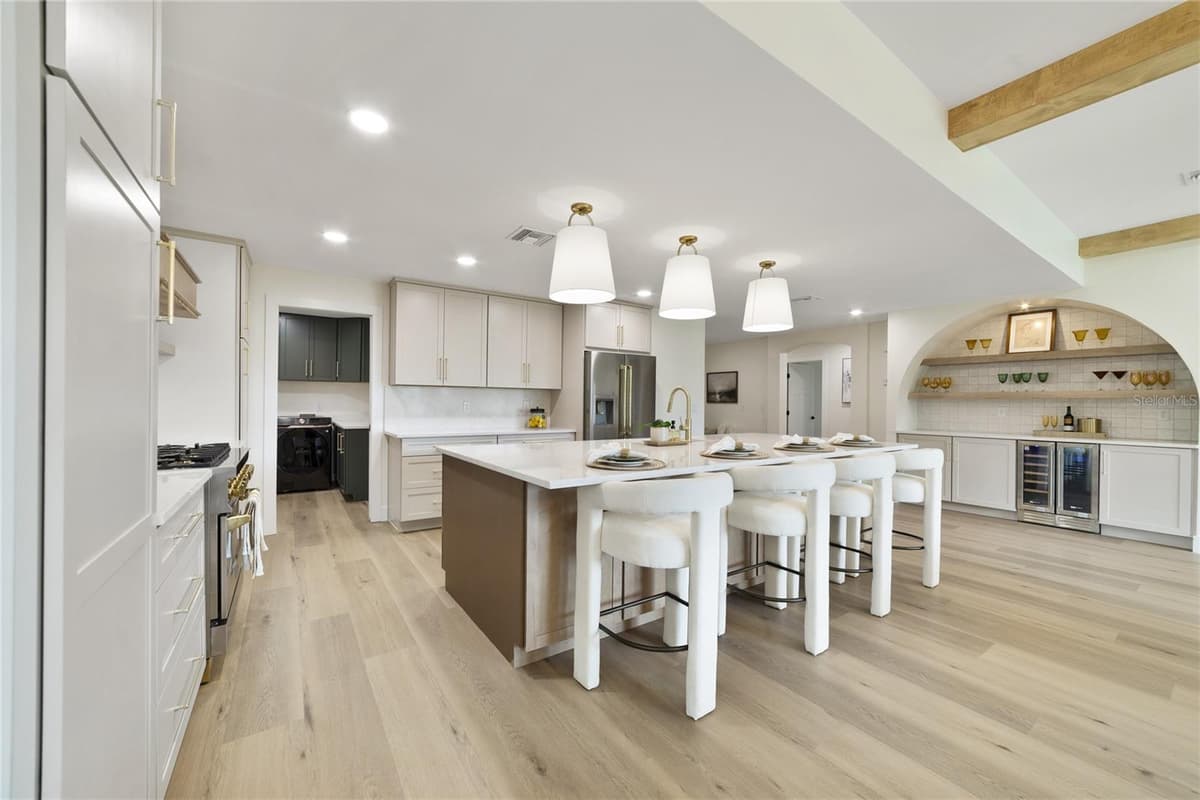 412 BOYD STREET — photo 13 of 52