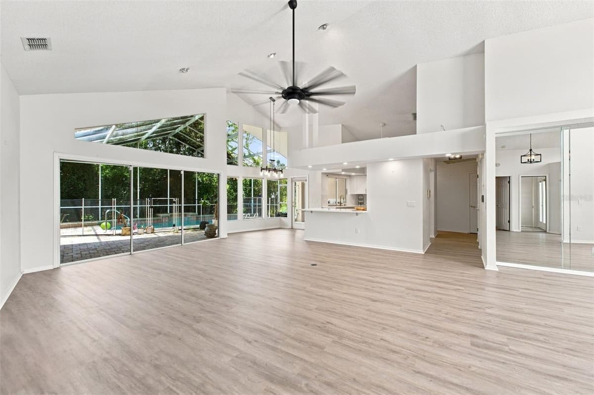 13513 WOODSIDE DRIVE — photo 6 of 23