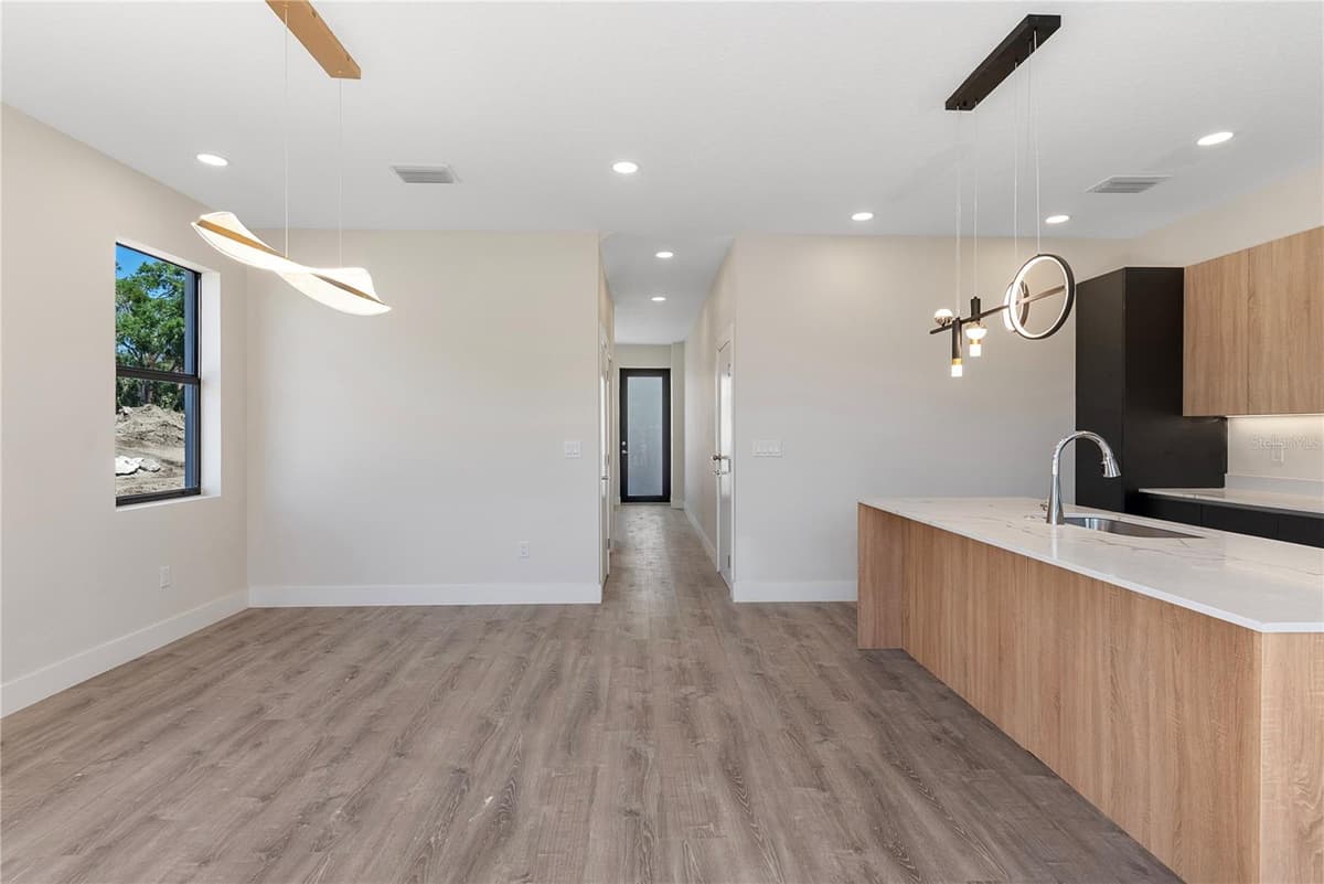 8407 MODANO PLACE — photo 8 of 20