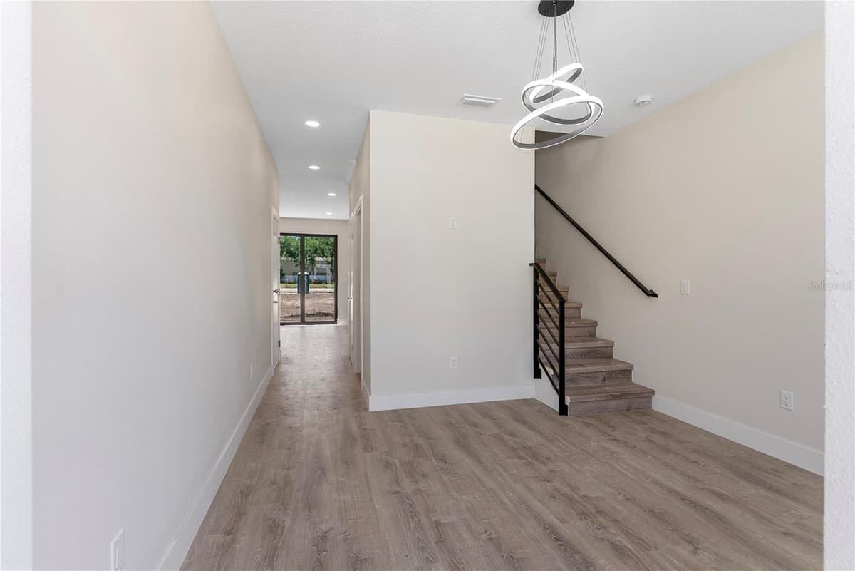 8407 MODANO PLACE — photo 10 of 20