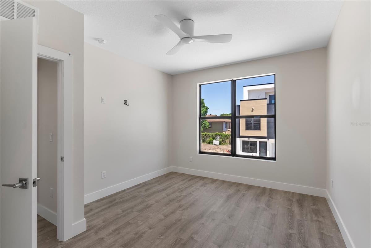 8407 MODANO PLACE — photo 19 of 20