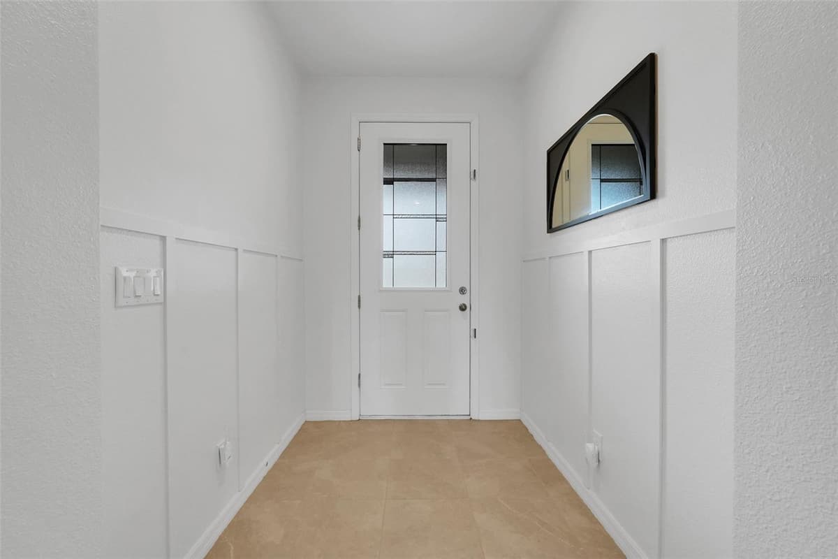 645 BLACK EAGLE DRIVE — photo 6 of 37