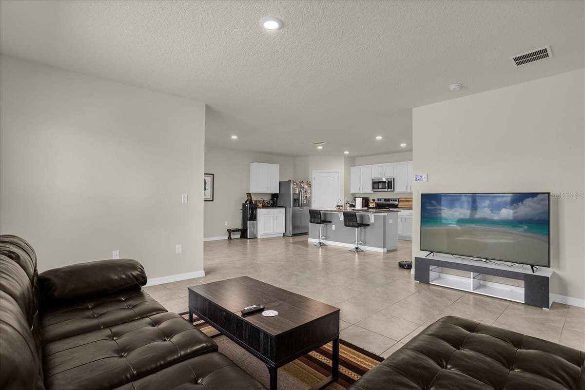 285 SUMMERSHORE DRIVE — photo 18 of 29