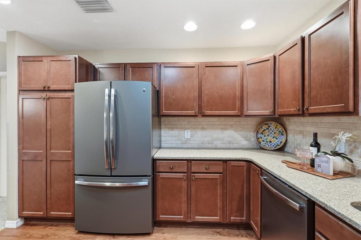 2435 POMEROY TERRACE — photo 8 of 43