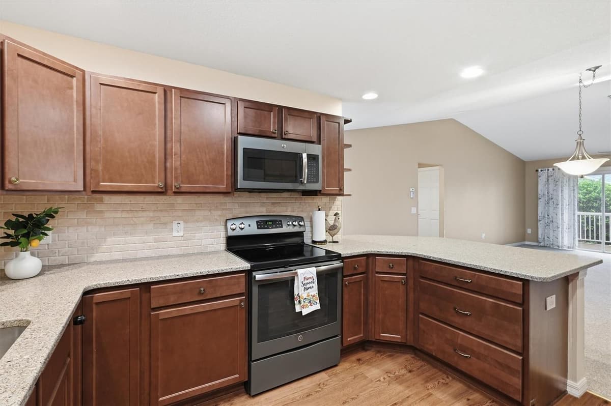 2435 POMEROY TERRACE — photo 7 of 43