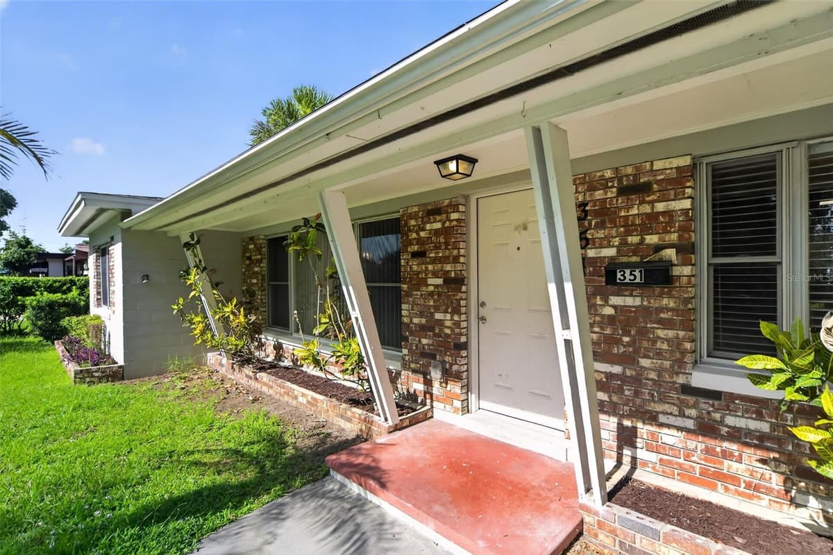 351 STARLING ROAD — photo 3 of 30