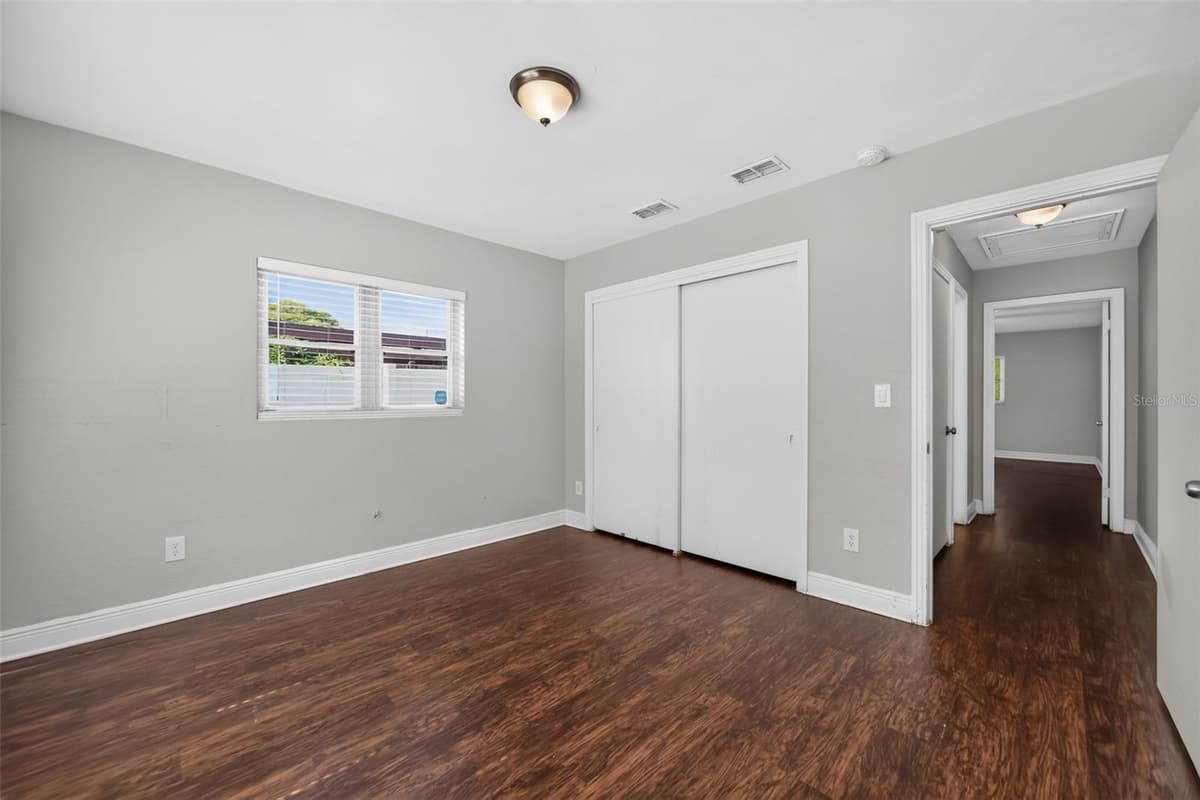 351 STARLING ROAD — photo 17 of 30